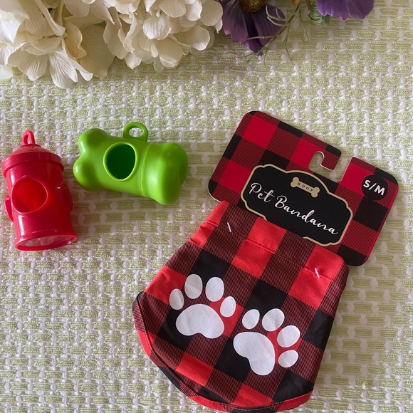 Red and Black Checkered Dog Bandana - Picture 1 of 4